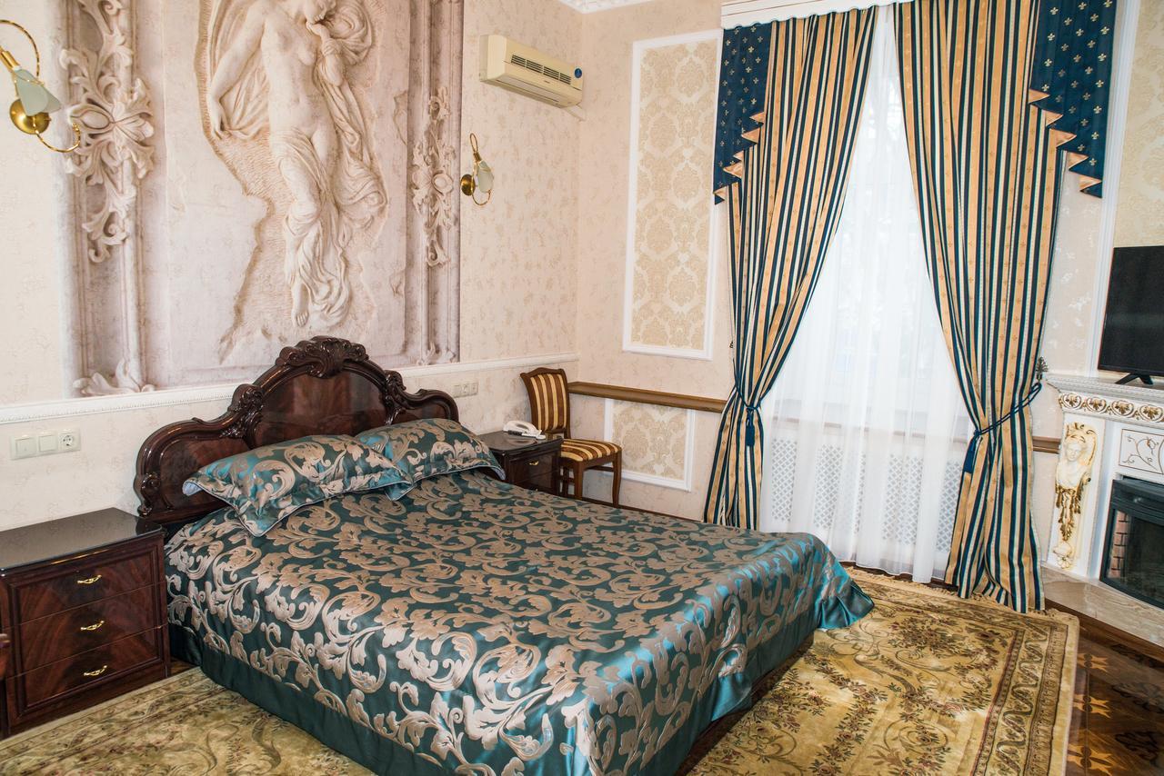 BRISTOL-CENTRAL HOTEL ТАГАНРОГ 2* (Россия) - от 3630 RUB | NOCHI